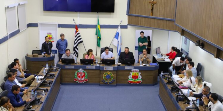 Projetos de educação ambiental e transparência pública pautam 17ª sessão ordinária nesta terça-feira