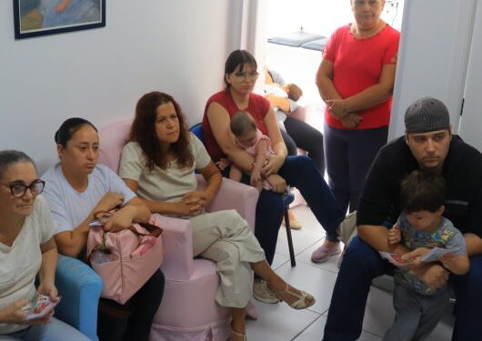 Evento reforça importância da doação de leite humano e do aleitamento materno em Caraguatatuba