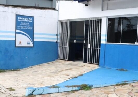 Reclamações de problemas financeiros e internet fixa marcam balanço de abril do Procon de Caraguatatuba