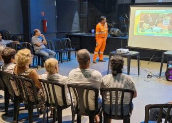 Treinamentos do APELL reforçam preparo da comunidade do Pontal Santa Marina e Jardim Britânia com apoio da Defesa Civil de Caraguatatuba