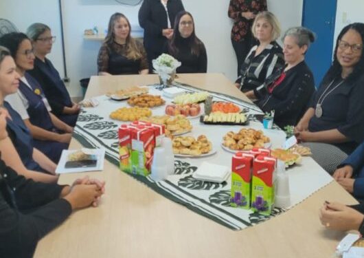 Secretaria de Saúde realiza café da manhã em homenagem ao Dia da Assistência Social