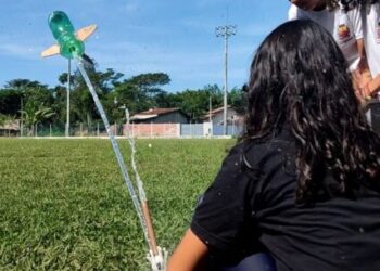 Caraguatatuba classifica dez equipes para etapa nacional da Olimpíada Brasileira de Foguetes 2025