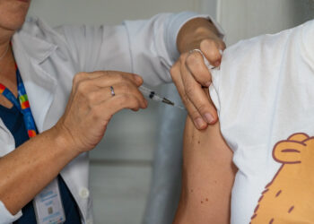 Jd. Vicente de Carvalho terá  reforço na vacinação neste sábado (7)