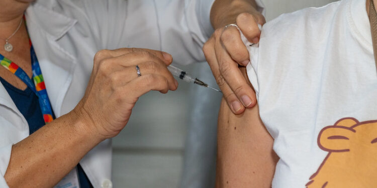 Jd. Vicente de Carvalho terá  reforço na vacinação neste sábado (7)