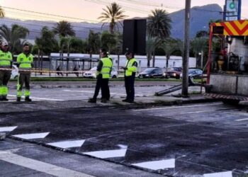 Passagem de Pedestres na Rodovia SP 55 é reinstalada no Pontal de Santamarina