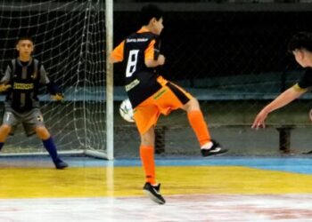 Copa da Criança de Futsal de Caraguatatuba começa com 23 gols em quatro jogos