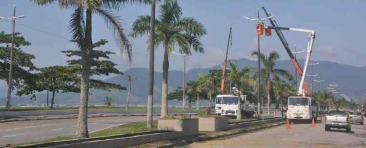 Governo propõe revogação de lei que reduzia automaticamente Contribuição de Iluminação Pública em Caraguatatuba