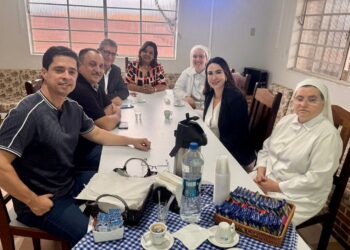 Presidente da Câmara reforça compromisso com a saúde e acompanha novo contrato da Casa de Saúde Stella Maris