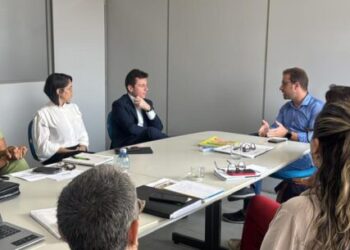 Caraguatatuba é selecionada para programa de melhoria da educação pública com apoio da Parceiros da Educação