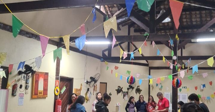 Coletivo Soul Dip leva dança urbana às ruas com o espetáculo “Da Quebra Brada: Uma Carta Aberta”.