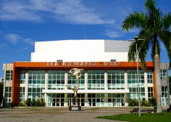 Teatro Mario Covas retoma atividades após modernização