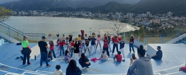 Governo Municipal realiza projeto piloto com crianças e jovens do residencial Getuba