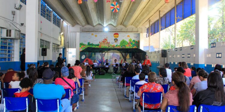 Em sua 12ª edição o  Projeto Reciclando com o Ópera na Escola estreia em 09 de agosto