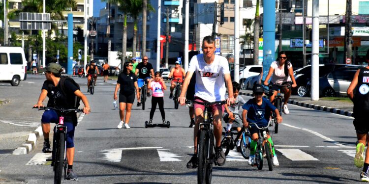 Rua da Família se consolida como programa das férias de julho em Caraguatatuba