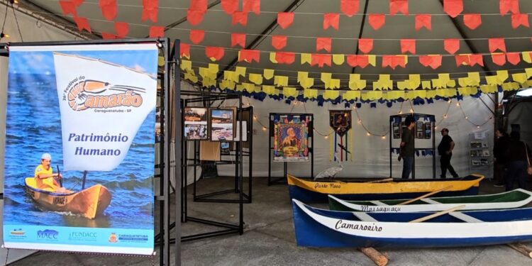 Espaço da Memória celebra e divulga cultura tradicional caiçara no 26º Festival do Camarão