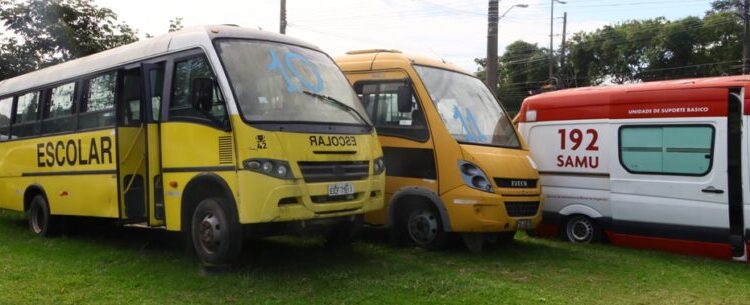 Secretaria de Administração de Caraguatatuba leiloa 103 lotes de veículos e equipamentos no Cemug na próxima semana