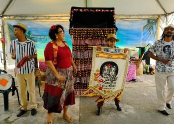 Bendita Fruta” promove arraiá julino com teatro de mamulengo, temática caiçara e ambiental