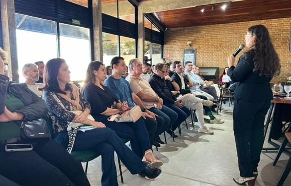 Plantão de vendas do Ruy Barbosa Residencial recebe mais de 120 corretores para workshop