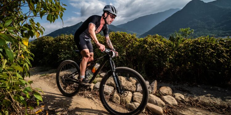 XTERRA Caraguá une esporte e vistas exuberantes na Praia Martim de Sá