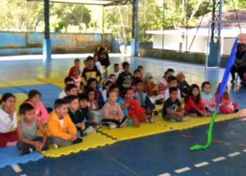 Caraguatatuba leva encanto e cultura às escolas com projeto “Escolas Mágicas”