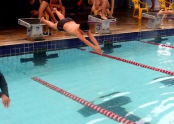 Caraguatatuba recebe Festival Mirim de Natação neste sábado