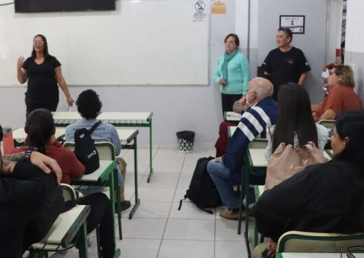 Alunos dos Cursos de Excel e Marketing digital iniciam atividades