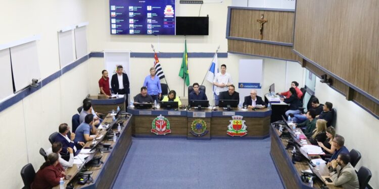 Compromisso com a transparência: Câmara de Caraguatatuba publica Plano de Contratações Anual no Portal Nacional de Contratações Públicas