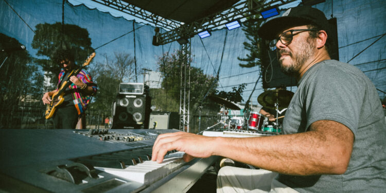 Show gratuito de Música Instrumental Brasileira com Fuca Trio é destaque nesta sexta em Caraguatatuba