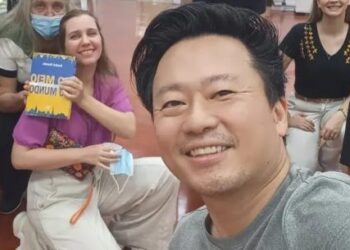 Formação de Leitores recebe autor André Kondo em Caraguatatuba