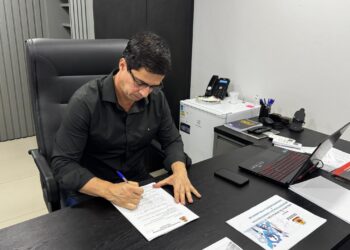 Câmara firma contrato com a Vunesp para realização de concurso público   