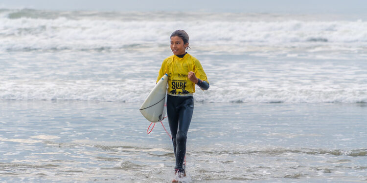 Surfistas disputam segunda etapa do Circuito Bertioguense neste fim de semana