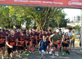 CardioRace reúne centenas de corredores no mês de conscientização sobre doenças cardiovasculares em Caraguatatuba
