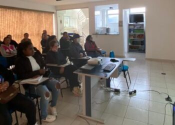 Curso gratuito de Boas Práticas em Manipulação de Alimentos oferece 44 vagas em Caraguatatuba