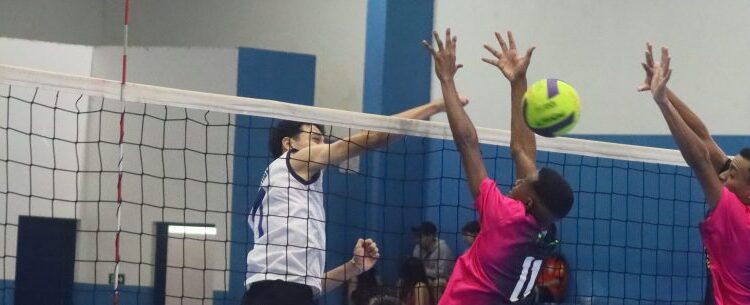 Festival de Vôlei reúne atletas e famílias no Ginásio do Poiares em Caraguatatuba
