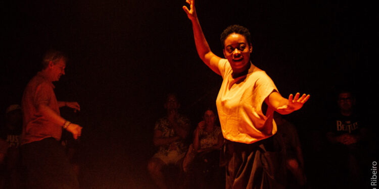 Caraguatatuba recebe o espetáculo “Rio João” no Polo Cultural do Travessão