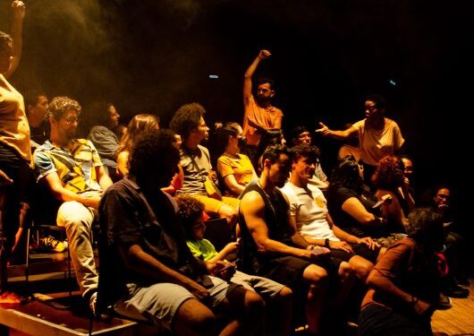 Cia. Paulicea de Teatro apresenta ‘Rio João’ e promove oficina de Produção Cultural neste sábado em Caraguatatuba