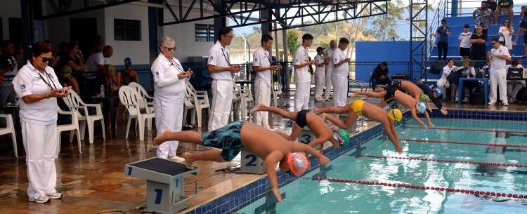 1ª Etapa do Festival Mirim de Natação da FAP lota Centro Esportivo com atletas do Litoral Norte e Vale do Paraíba