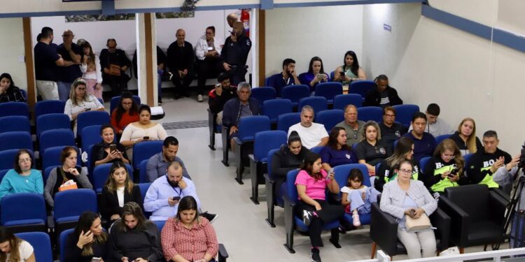 Sessão da Câmara tem 16 requerimentos aprovados