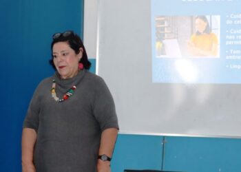 Encontros Temáticos de preparação para mundo do trabalho destacam postura, linguagem e apresentação adequadas para conquistar emprego