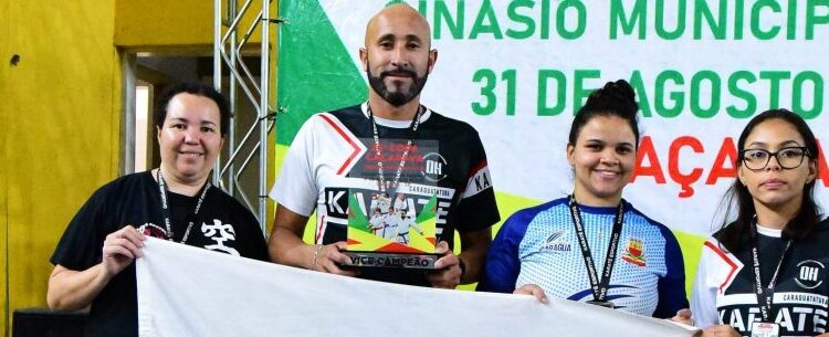 Caraguatatuba é vice-campeã geral da 26ª Copa Caçapava de Karatê