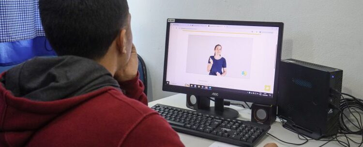 Estudante de Caraguatatuba disputa 2ª fase da Olimpíada Brasileira de Matemática em Libras