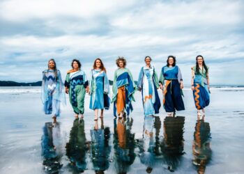 Sianinhas faz show em Paraibuna  para o pré-lançamento do álbum Marear