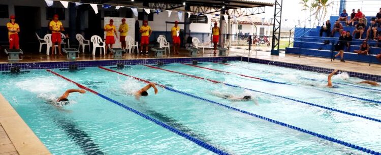 Teste físico seleciona 36 candidatos para curso de guarda-vidas temporários do verão 2025/2026 em Caraguatatuba