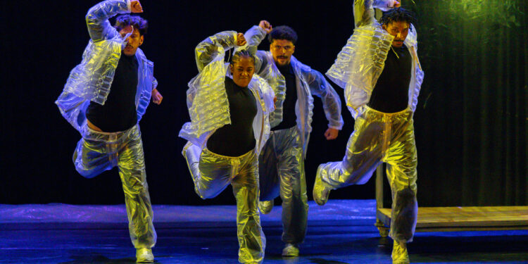 Pôr do sol no Mirante do Camaroeiro é cenário do espetáculo de dança ‘Vitrines’ na próxima semana