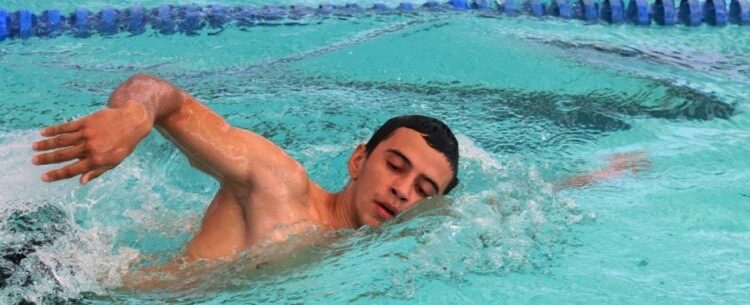 Inscrições para 24 vagas de guarda-vidas temporários em Caraguatatuba terminam na próxima semana