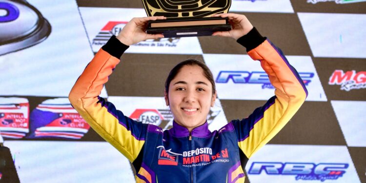 Anna Luiza Pimpão conquista mais um pódio e segue no TOP 3 da Copa SP Light