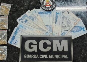 Guarda Civil de Caraguatatuba prende homem por tráfico e agressão a agente no Perequê-Mirim