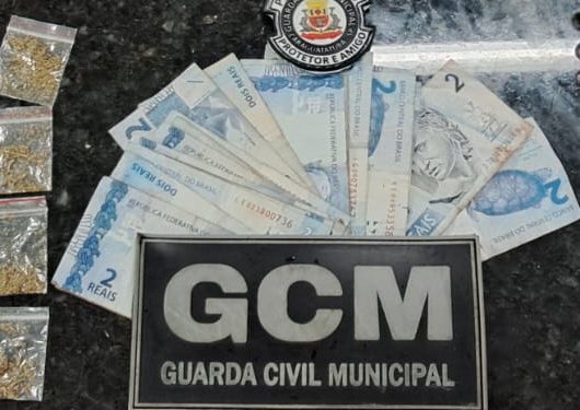 Guarda Civil de Caraguatatuba prende homem por tráfico e agressão a agente no Perequê-Mirim