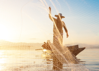 MTE e Fundacentro abrem seleção com 495 bolsas para atuação em programa da pesca artesanal