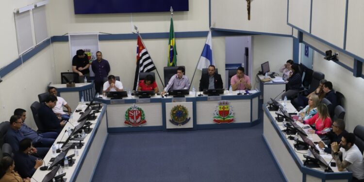 32ª Sessão Ordinária discute projetos voltados às pessoas com TEA nesta terça-feira